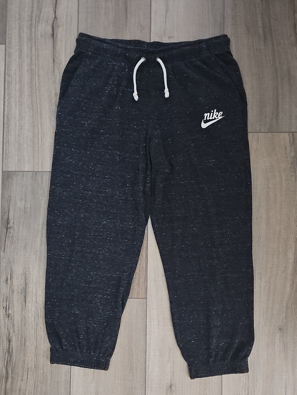 Nike Sportswear Gym Vintage Capri Jogger Sweatpants Charcoal Heather Black M - Picture 1 of 6